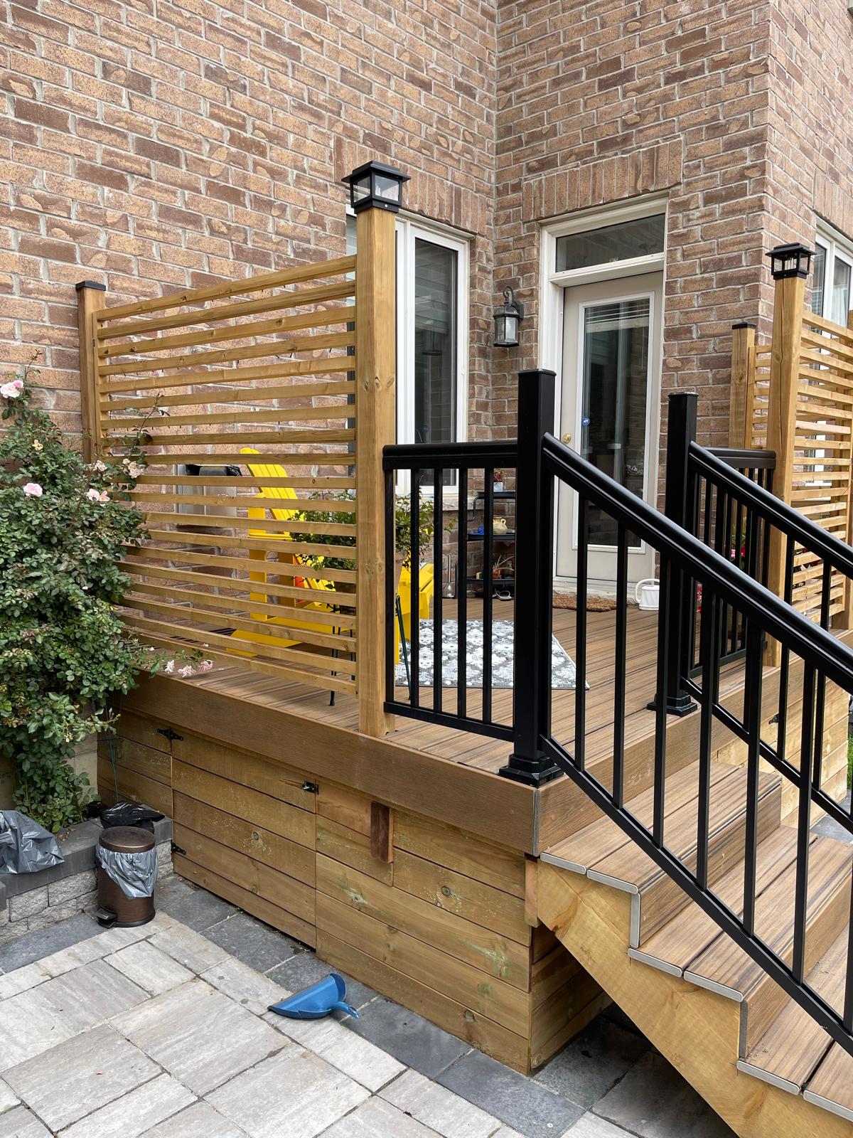 Deck Toronto