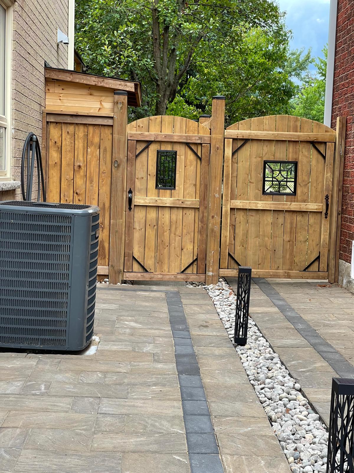 Arched Double Gate